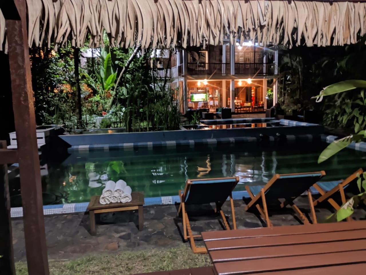 L Hippocampe Hotel มาโรอันท์เซตรา ภายนอก รูปภาพ